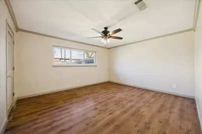 10718 Inwood Drive, Houston, TX 77042 - Photo 16