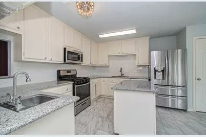 6823 Puerta Vista Lane, Houston, TX 77083 - Photo 18