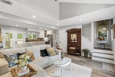772 Worthshire Street #3, Houston, TX 77008 - Photo 2
