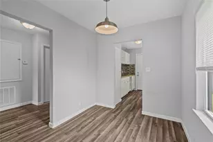 1101 8th Ave N, Texas City, TX 77590 - Photo 8