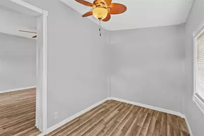 1101 8th Avenue N, Texas City, TX 77590 - Photo 4