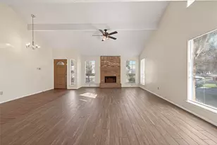 1910 Brushy Creek Dr, Sugar Land, TX 77478 - Photo 8