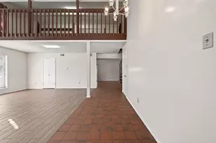 1910 Brushy Creek Dr, Sugar Land, TX 77478 - Photo 4