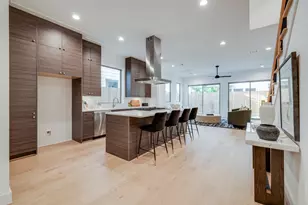 2628 Peckham St, Houston, TX 77098 - Photo 2