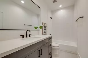 2628 Peckham St, Houston, TX 77098 - Photo 40