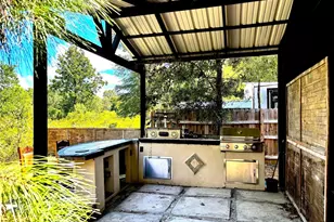 298 Cloverdale St, Livingston, TX 77351 - Photo 1