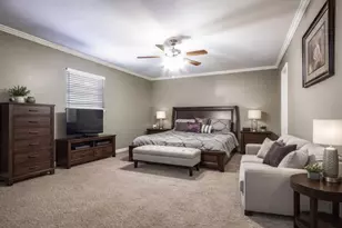 584 Elm St, Prairie View, TX 77484 - Photo 10