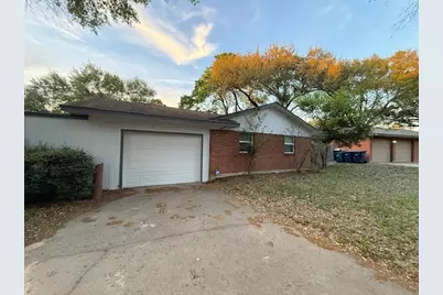 584 Elm Street, Prairie View, TX 77484 - Photo 18