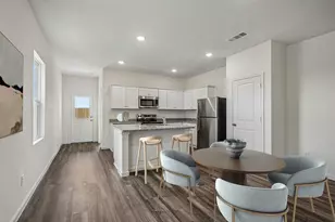 10212 California Lily Ln, Houston, TX 77016 - Photo 8