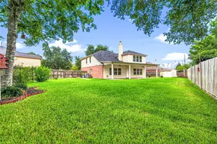 9904 Fair Brook Way, Pearland, TX 77584 - Photo 8