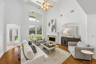 12119 Ensenada Canyon Ln, Houston, TX 77041 - Photo 2