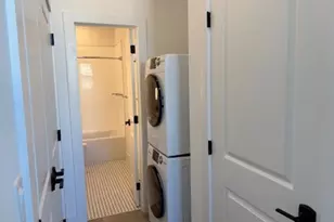 2102 Mechanic St, Galveston, TX 77550 - Photo 8