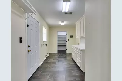 1928 Greentree Drive, Huntsville, TX 77340 - Photo 18