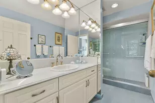 15 Greenway Plz, Houston, TX 77046 - Photo 8