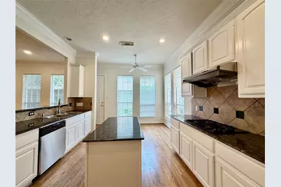 2806 Briarhurst Park, Houston, TX 77057 - Photo 12