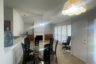 7814 Log Hollow Dr, Houston, TX 77040 - Photo 10