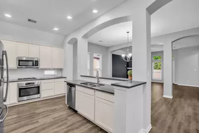 14320 N Summerchase Circle, Willis, TX 77318 - Photo 4