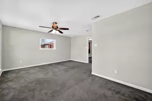 5906 Par Four Dr, Houston, TX 77088 - Photo 36