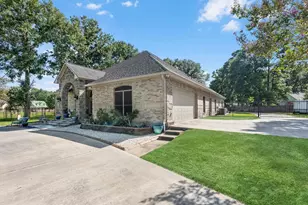 218 Lago Trace Dr, Huffman, TX 77336 - Photo 4