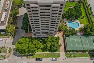 1400 Hermann Dr, Houston, TX 77004 - Photo 24