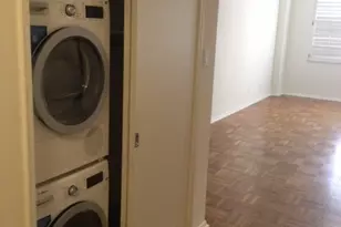 1400 Hermann Dr, Houston, TX 77004 - Photo 22