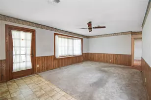 1510 W 11th St, Freeport, TX 77541 - Photo 10