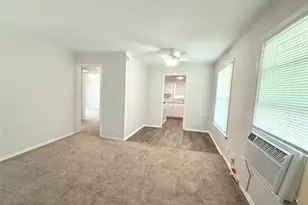 117 Oak Dr, Lake Jackson, TX 77566 - Photo 4