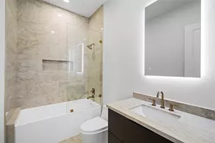 4708 Laurel St, Bellaire, TX 77401 - Photo 32