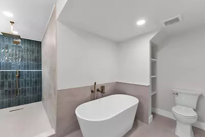 10722 Ella Lee Lane, Houston, TX 77042 - Photo 32