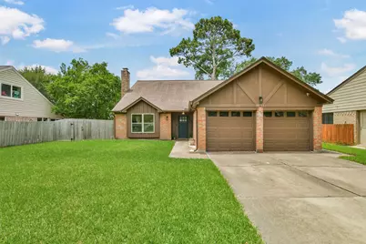 15711 Cavendish Drive, Houston, TX 77059 - Photo 2