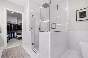 816 E 38th St, Houston, TX 77022 - Photo 24
