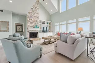 19023 Kahala Dr E, Galveston, TX 77554 - Photo 6
