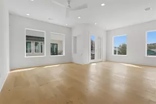904 Kern St, Houston, TX 77009 - Photo 2