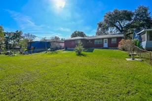 129 Cannon St, Clute, TX 77531 - Photo 26