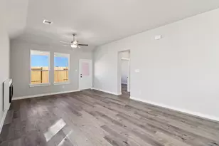 1129 Lilly Ln, Bellville, TX 77418 - Photo 2