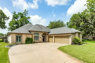 2286 Riverside Dr, West Columbia, TX 77486 - Photo 2