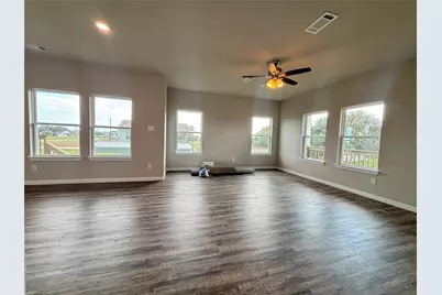 423 Calumet, Palacios, TX 77465 - Photo 14