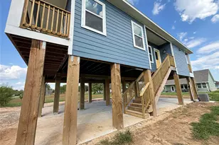 423 Calumet, Palacios, TX 77465 - Photo 20