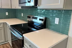 423 Calumet, Palacios, TX 77465 - Photo 12