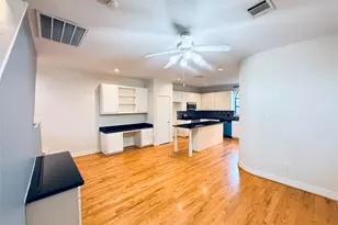 9813 Cynthia Ann Ct, Houston, TX 77025 - Photo 18