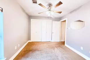 9813 Cynthia Ann Ct, Houston, TX 77025 - Photo 30