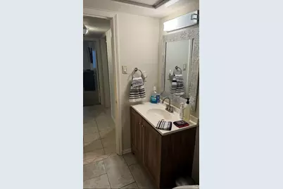 3131 Southwest Freeway #B17, Houston, TX 77098 - Photo 6