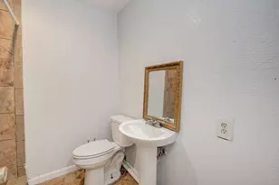 811 W 7th St, Freeport, TX 77541 - Photo 22