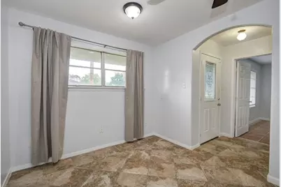 811 W 7th Street, Freeport, TX 77541 - Photo 6