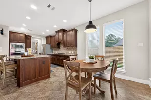 27554 Kingsland Pl Ln, Fulshear, TX 77441 - Photo 16