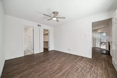 9700 Leawood Boulevard #1214, Houston, TX 77099 - Photo 12