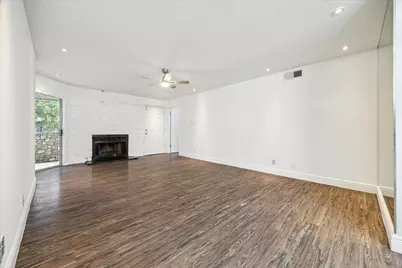 9700 Leawood Boulevard #1214, Houston, TX 77099 - Photo 4