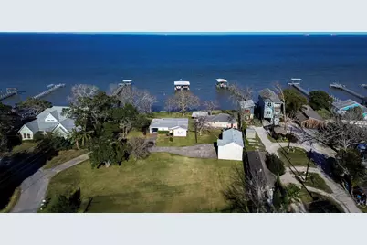 3635 Bayshore Drive, Bacliff, TX 77518 - Photo 1