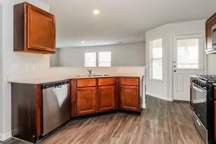 5506 Latta Plantation Dr, Katy, TX 77449 - Photo 2