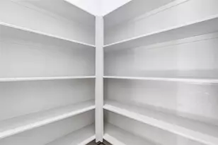 729 Magnolia Point Dr, Houston, TX 77336 - Photo 14